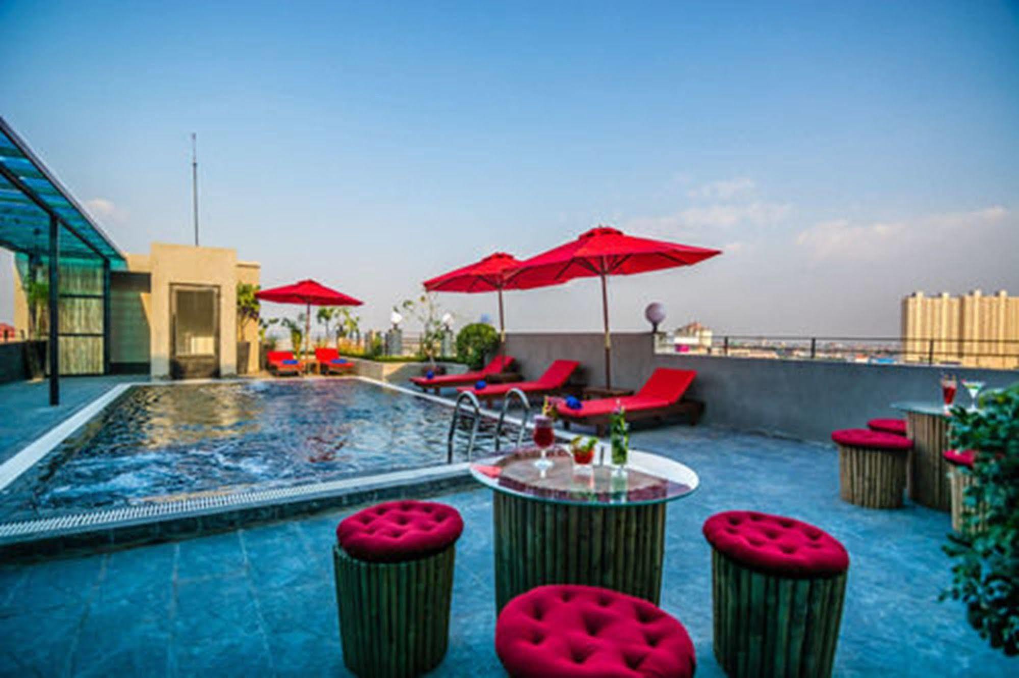 Diamond Palace Resort & Sky Bar Phnompenh Exteriér fotografie