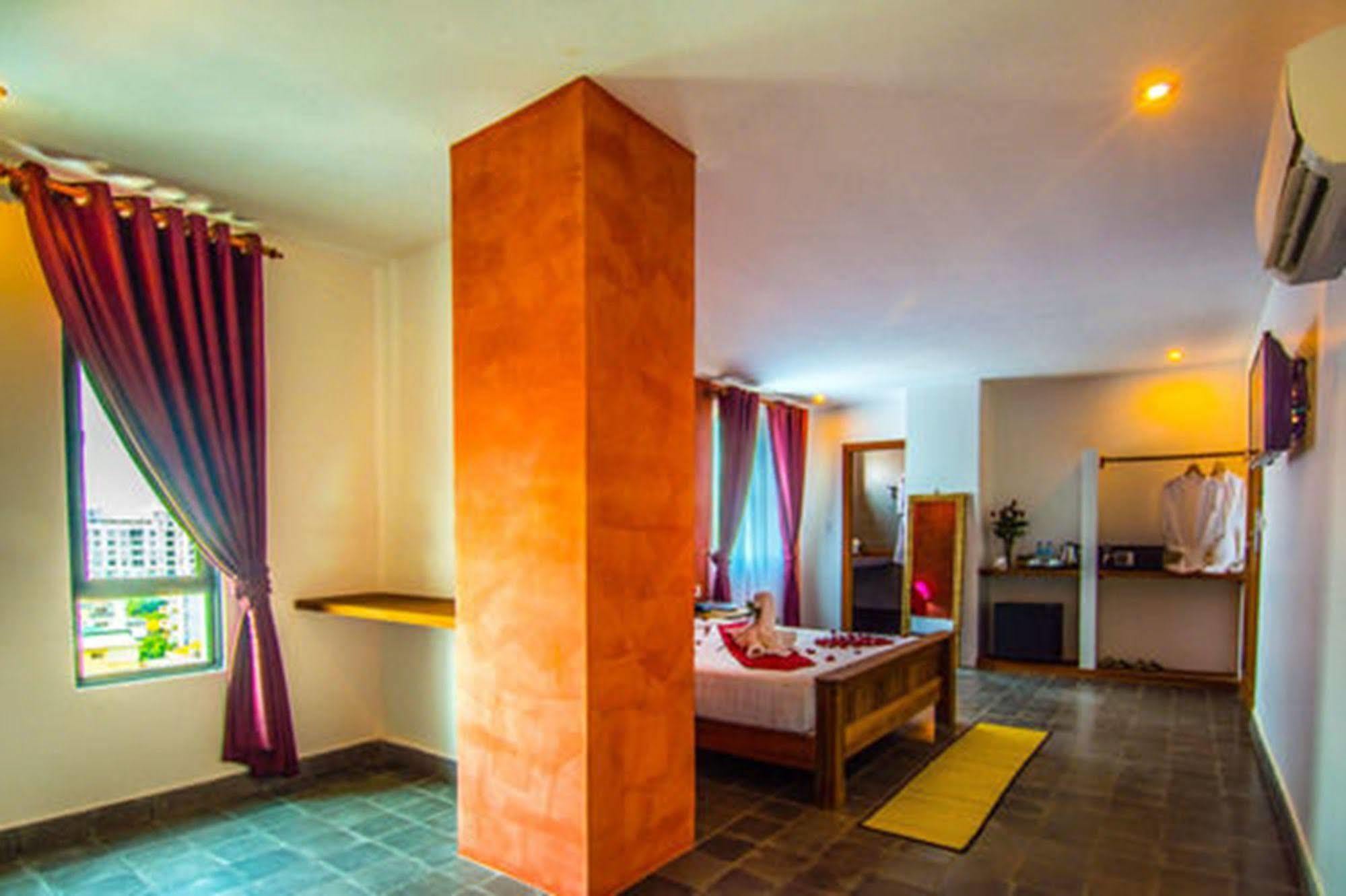 Diamond Palace Resort & Sky Bar Phnompenh Exteriér fotografie