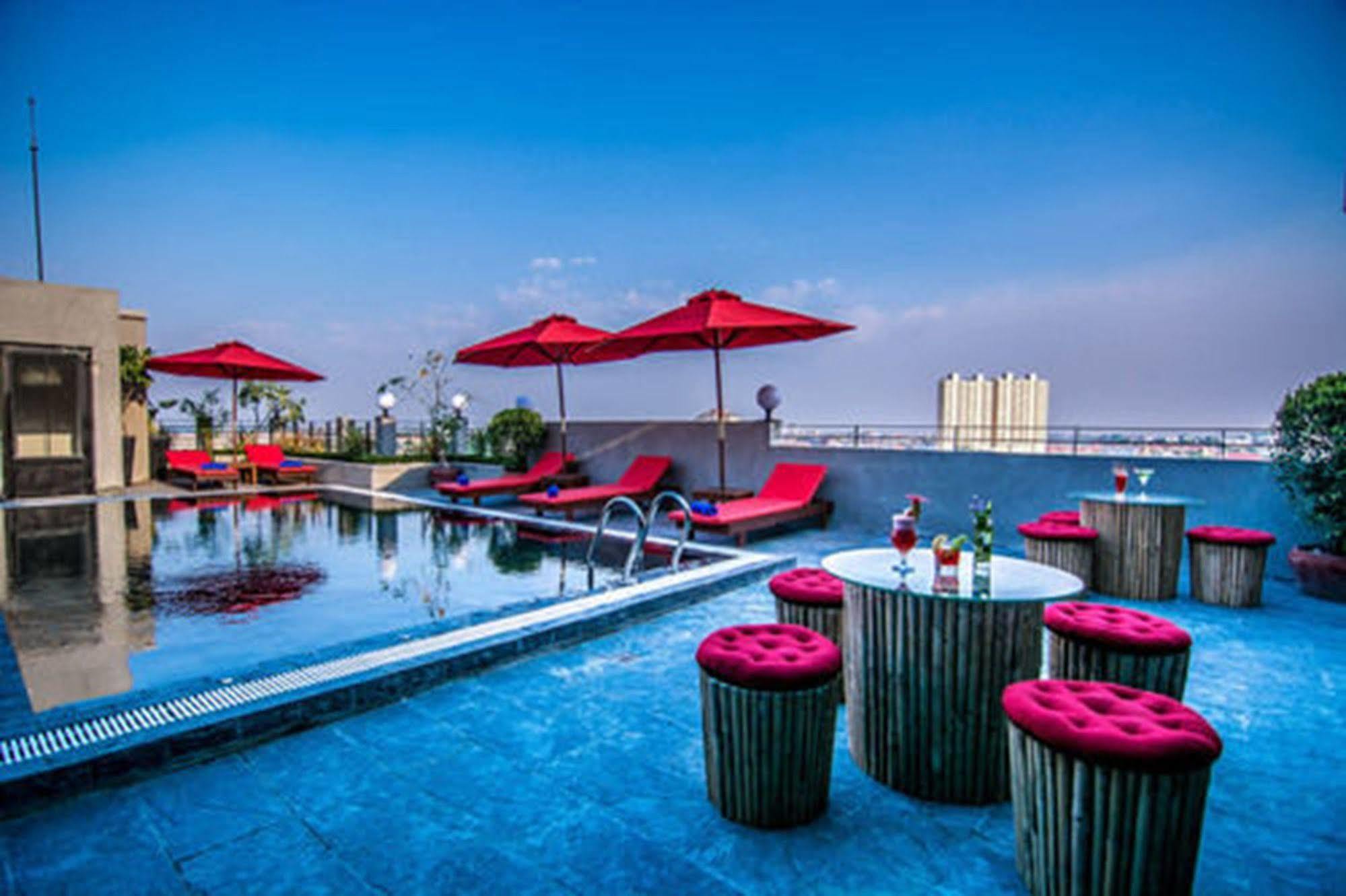 Diamond Palace Resort & Sky Bar Phnompenh Exteriér fotografie